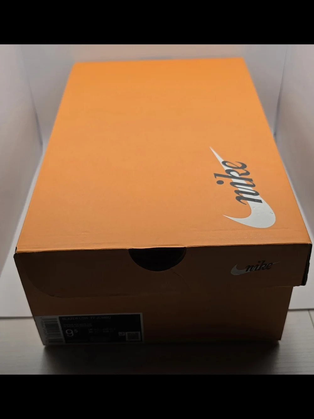 Nike classic low